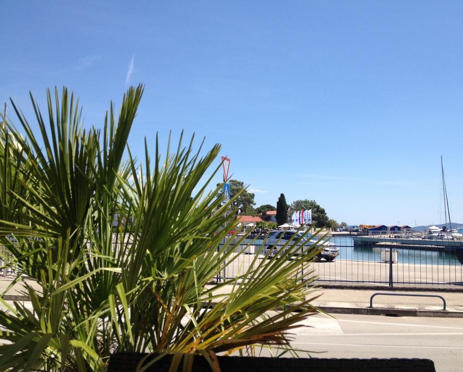 Studio Apartments With Terrace Near Sea - Angela'S Apartments Zadar Exterior photo